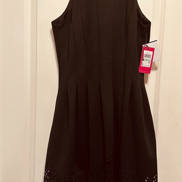 VINCE CAMUTO - Picture 6 of 6